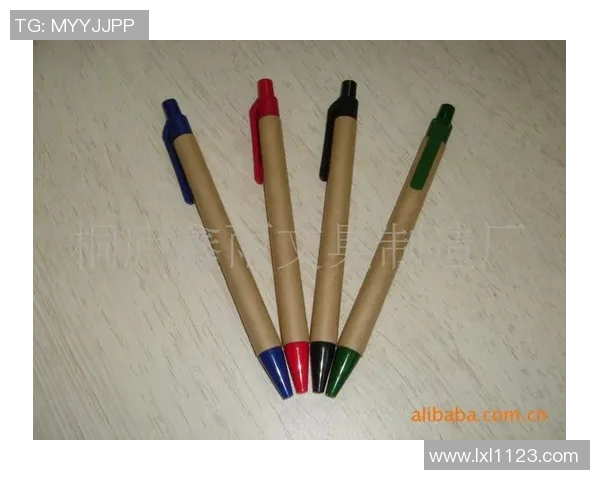 用圆珠笔描绘足球明星的艺术之旅与创作灵感分享