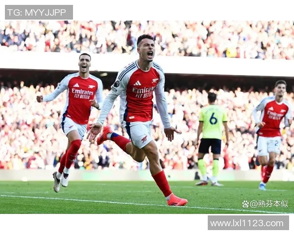 玫瑰与足球明星的精彩瞬间交织展现激情与梦想的完美结合 玫瑰与足球明星的精彩瞬间交织展现激情与梦想的完美结合