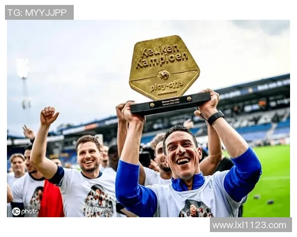 荷甲联赛足球明星的崛起与影响力分析及未来发展趋势探讨 荷甲联赛足球明星的崛起与影响力分析及未来发展趋势探讨