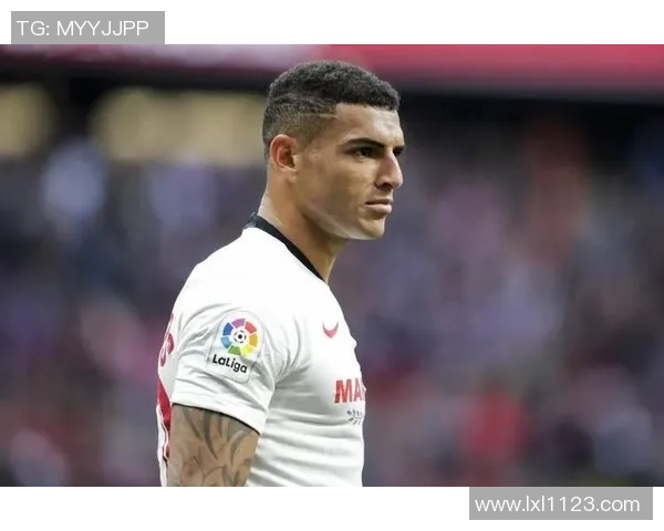 如何绘制足球明星卡洛斯的生动形象与技巧分享