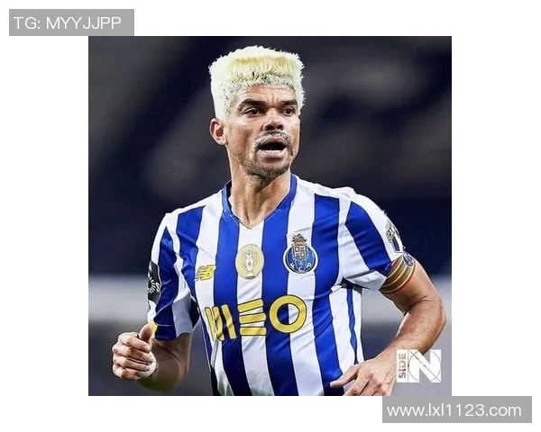 巴西足球明星爆炸头的传奇故事与风格魅力解析